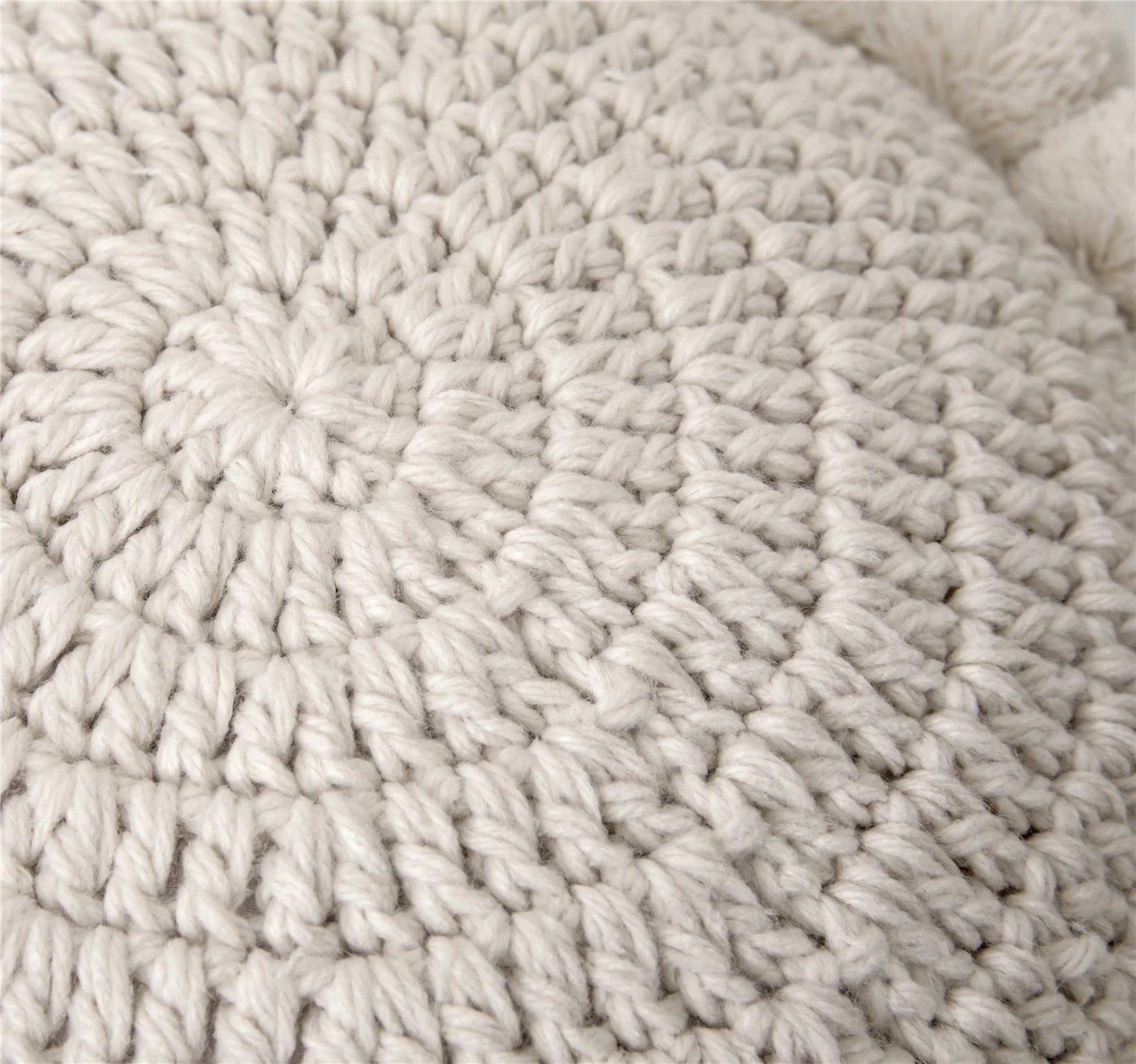 Coussin Crochet à Pompon