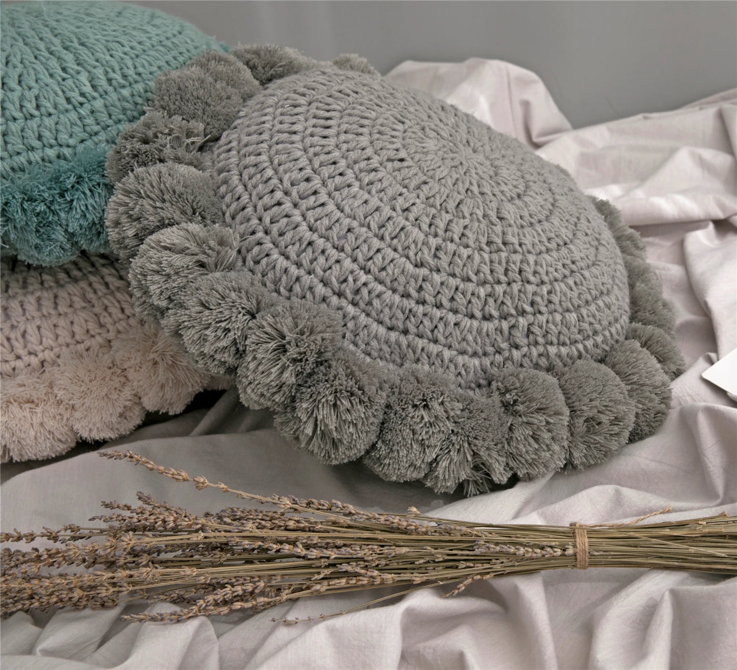 Coussin Crochet à Pompon