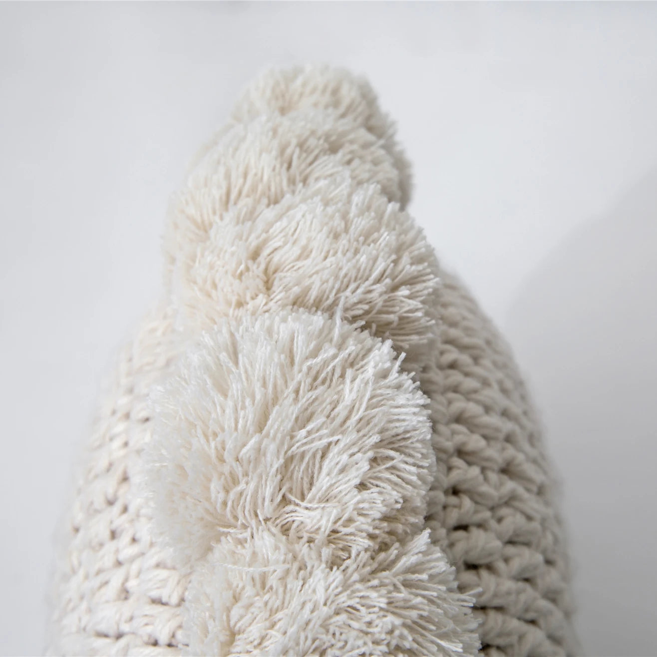 Coussin Crochet à Pompon